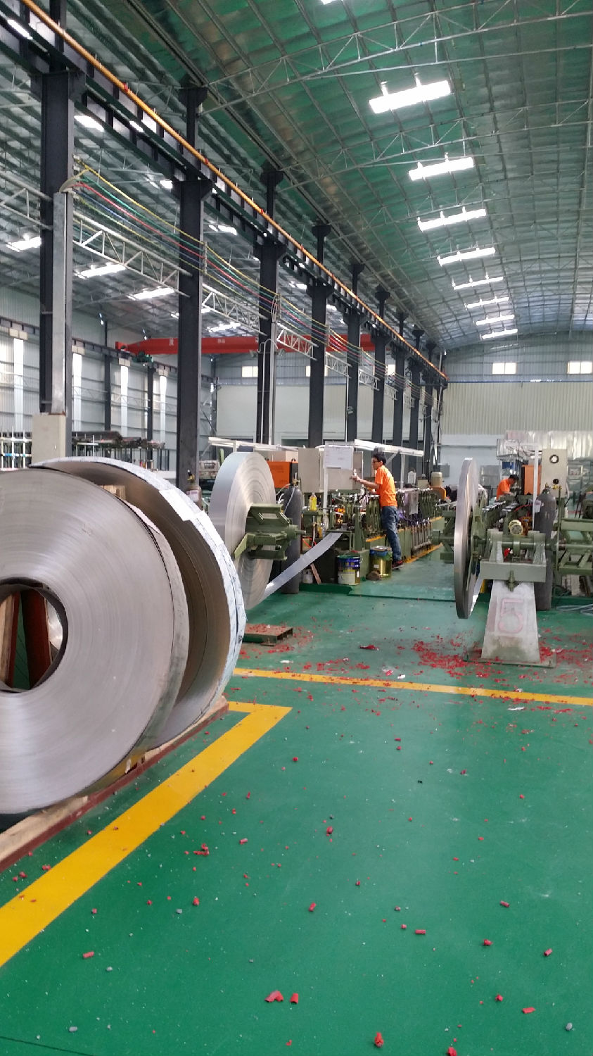 廣東永穗管業(yè)不銹鋼管生產車間實拍圖 廣東永穗管業(yè)不銹鋼管生產車間實拍圖